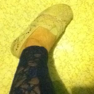 Lace toms