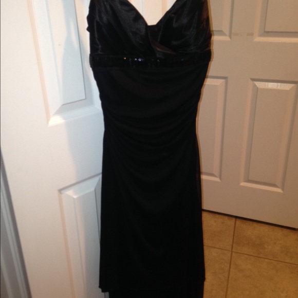 Dresses & Skirts - Never worn