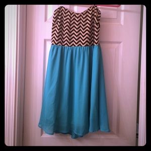Adorable chevron dress