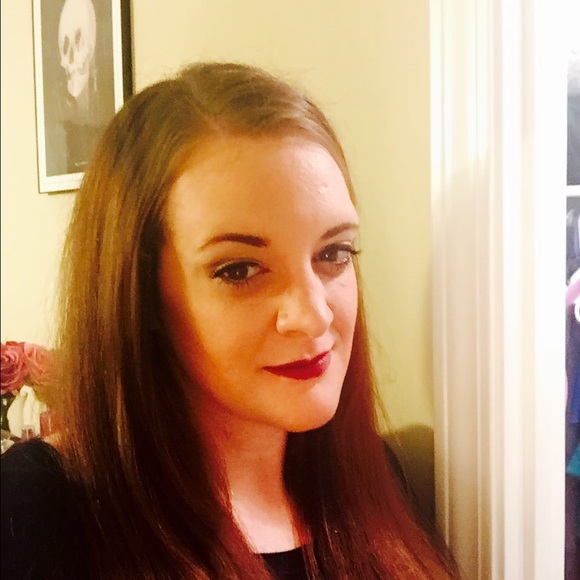 Meet your Posher, Abby - Picture 1 of 1