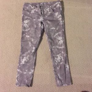 Tie-dye capris