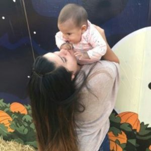 Meet your Posher, Cassandra