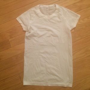 Lululemon Swiftly Tech Short Sleeve Crew