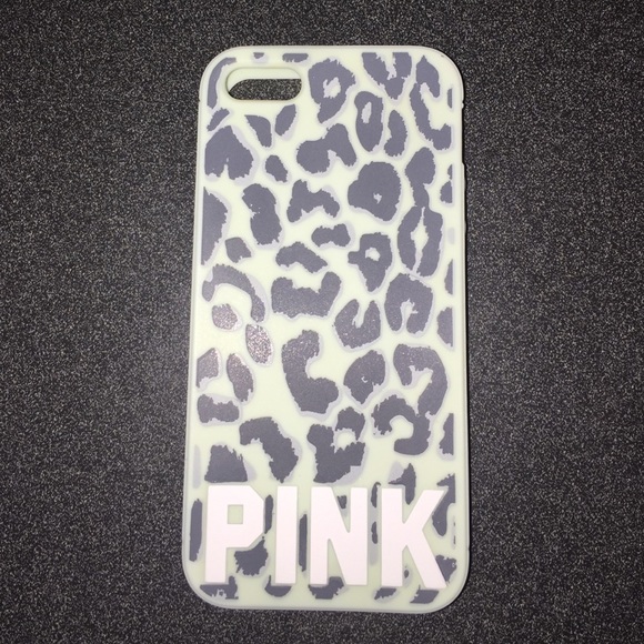 PINK Victoria's Secret Accessories - Victoria Secret Pink 5/5s leopard silicone case