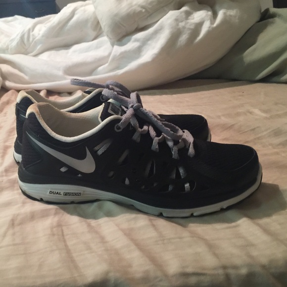 Nike running running shoes black