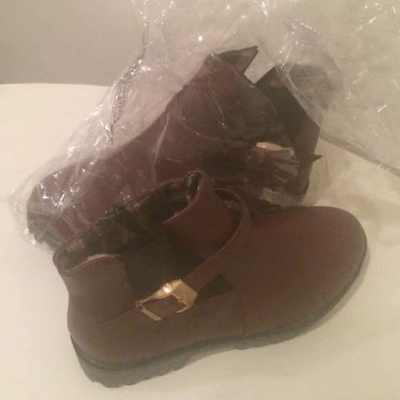 Booties - Picture 4 of 4