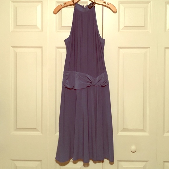 Absolutely stunning dropped waist dress 💙