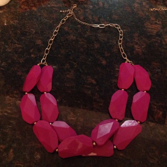 Chunky hot pink necklace