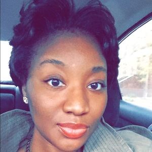 Meet your Posher, Symone