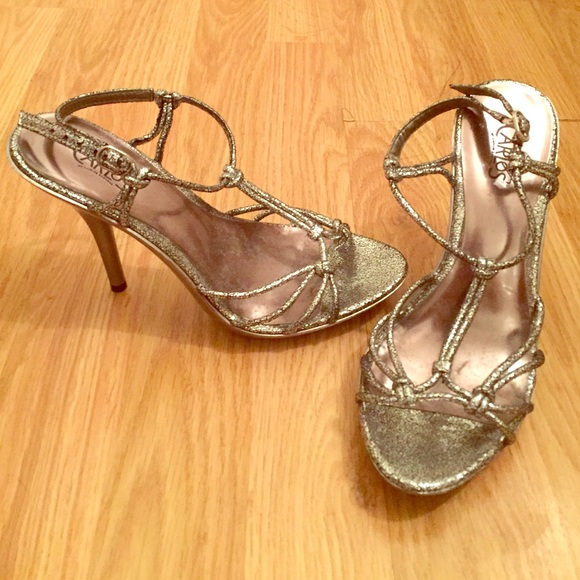 Carlos Santana heels 👠