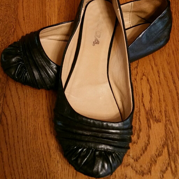 Black Soda Flats