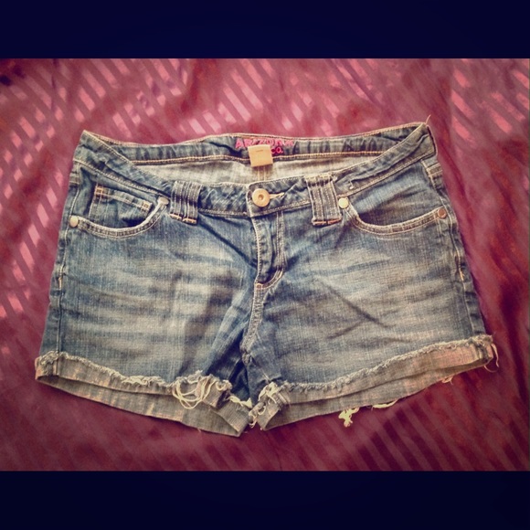 Women's size 9 short shorts