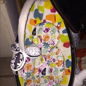 Baby 4 moms Mamaroo swing