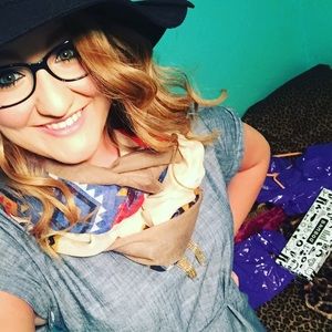 Meet your Posher, Lindsey