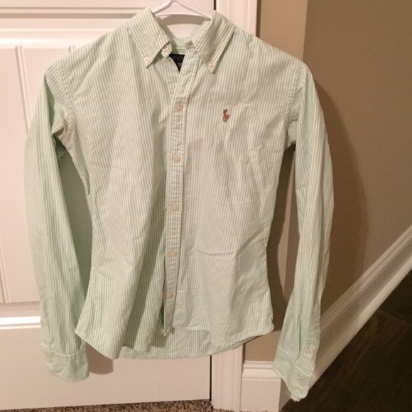 cute button up polo!!😊