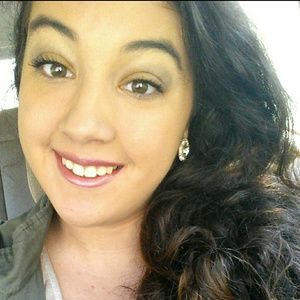 Meet your Posher, Gabriella