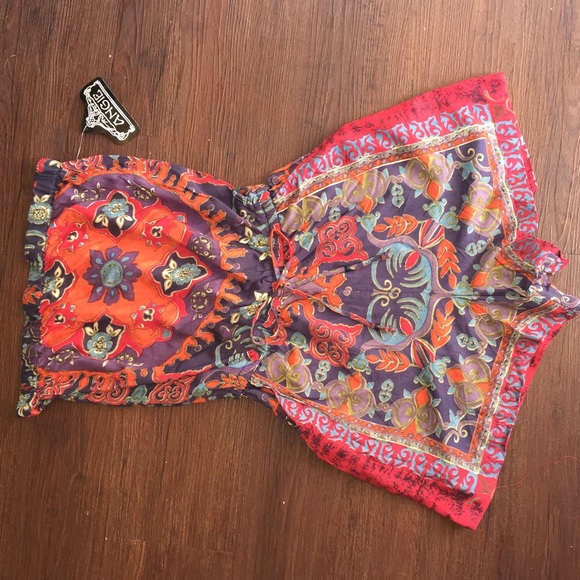 2 rompers, a dress and a lace shirt - Picture 3 of 4