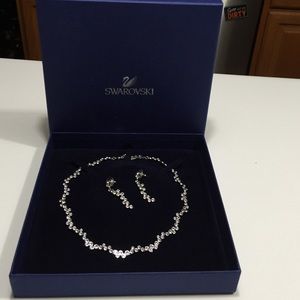Swarovski earring and necklace set