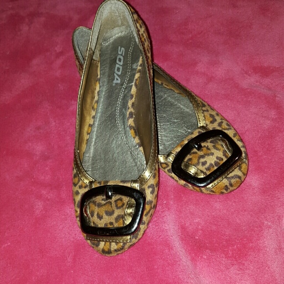 😙Cheetah Print Flats😙
