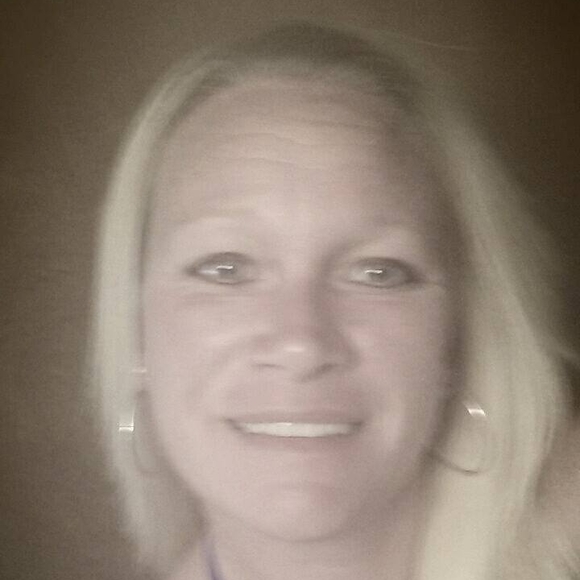 Meet your Posher, Jessica - Picture 1 of 1