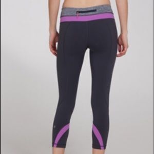 LuLuLemon Run Inspire Crops