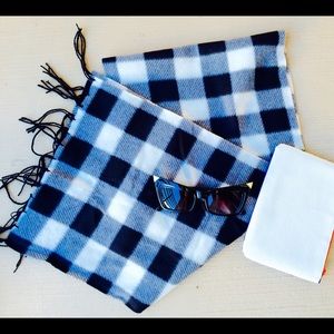 UNTIL MIDNIGHT SALE ! 🎉PLAID SCARF🎉
