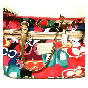Beautiful multicolored Coach hobo!