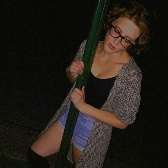 Meet your Posher, Sophia - Picture 1 of 1