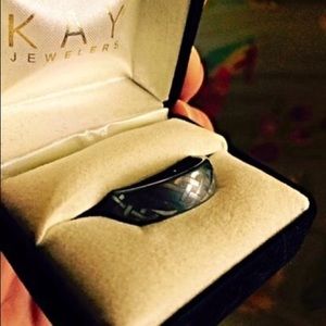 Men's inlayed titanium wedding band