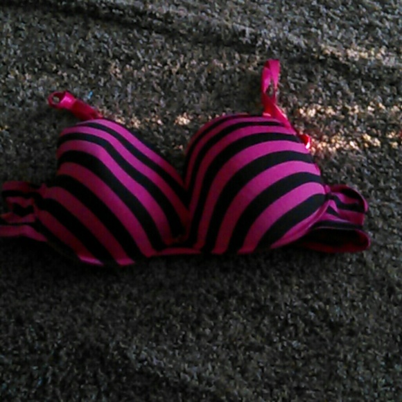 44D Bra