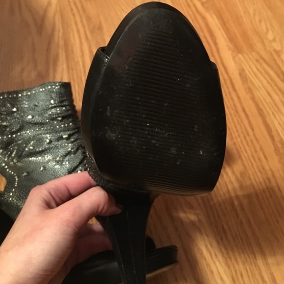 BCBGeneration black ombre studded peep toe booties - Picture 2 of 4