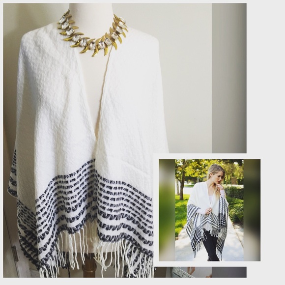 GlitterBuzzStyle Boutique Sweaters - Sold out