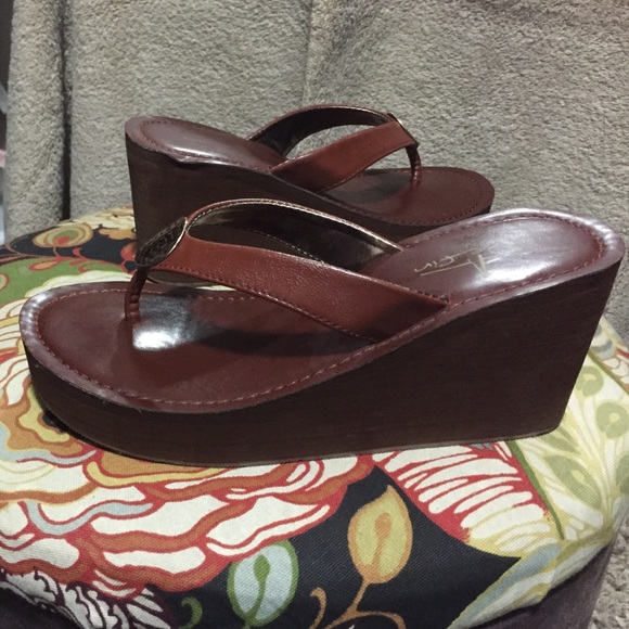 Wedges - Picture 2 of 3