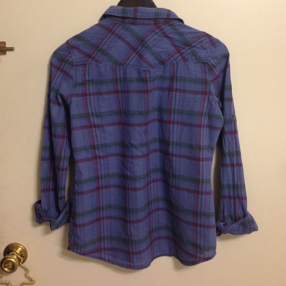 Mossimo button up - Picture 2 of 3