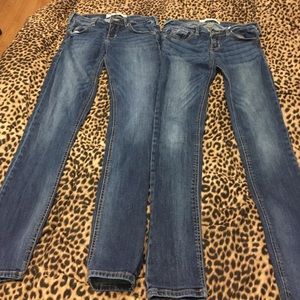 2 Hollister jeans + 1 free ripped pair