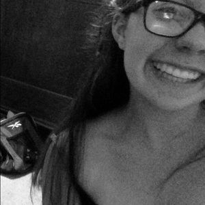 Meet your Posher, Marissa