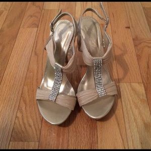Nude formal heels size 7