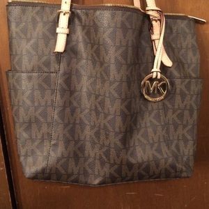 Micheal Kors brown leather jet setter tote