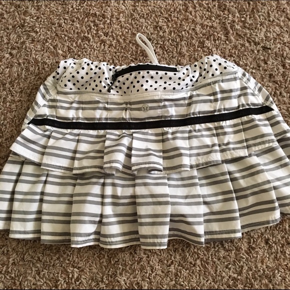 lululemon athletica Dresses & Skirts - Lulu lemon skirt