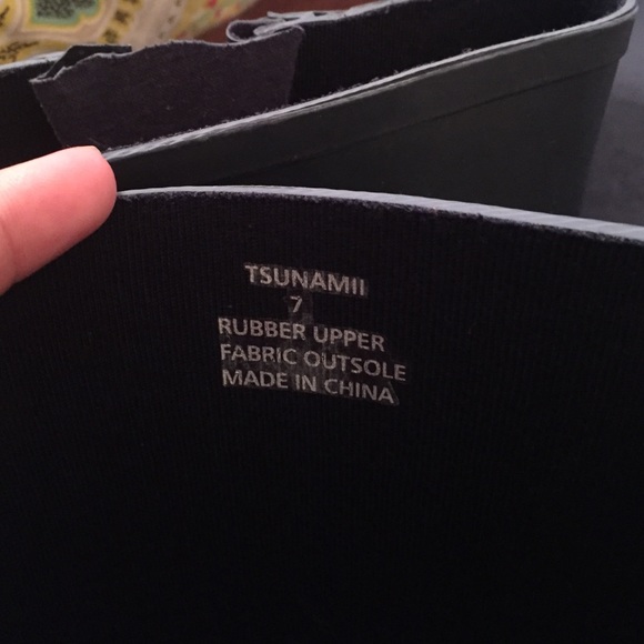 Steve madden rain boots - Picture 3 of 4