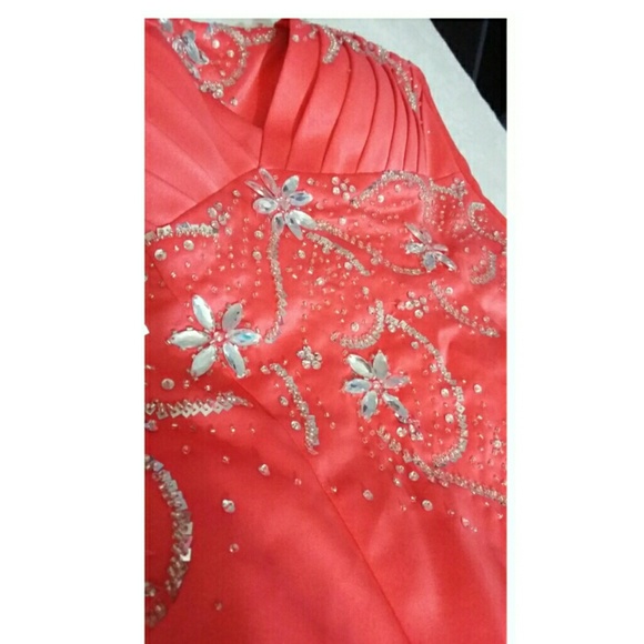 Peach/ orange prom / formal dress