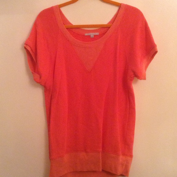 Gap short sleeve sweat shirt.
