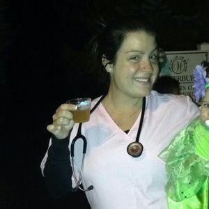 Meet your Posher, Danielle