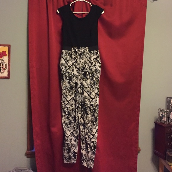 Black and white floral jumper