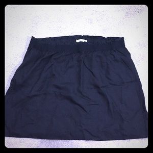 Black loft skirt