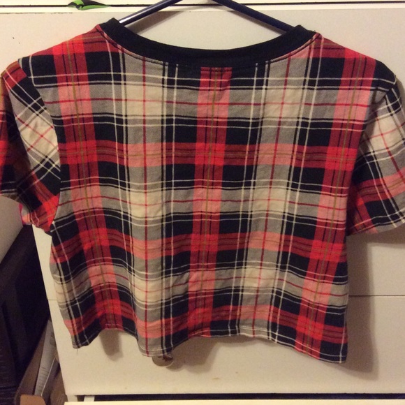 Forever 21 Plaid Croptop - Picture 3 of 4