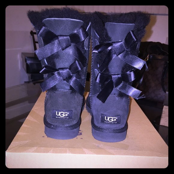 UGG Shoes - Black Bailey Bow Uggs