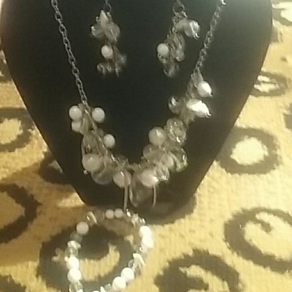 Chandelier ensembles