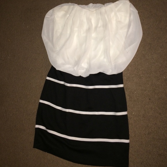 Strapless dress