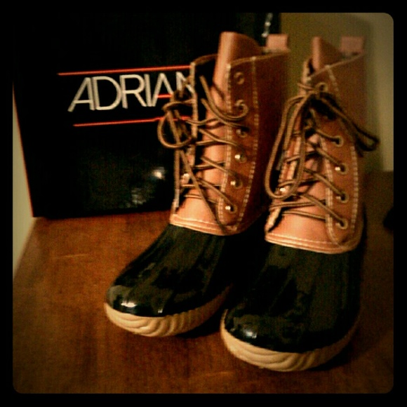Duck boots